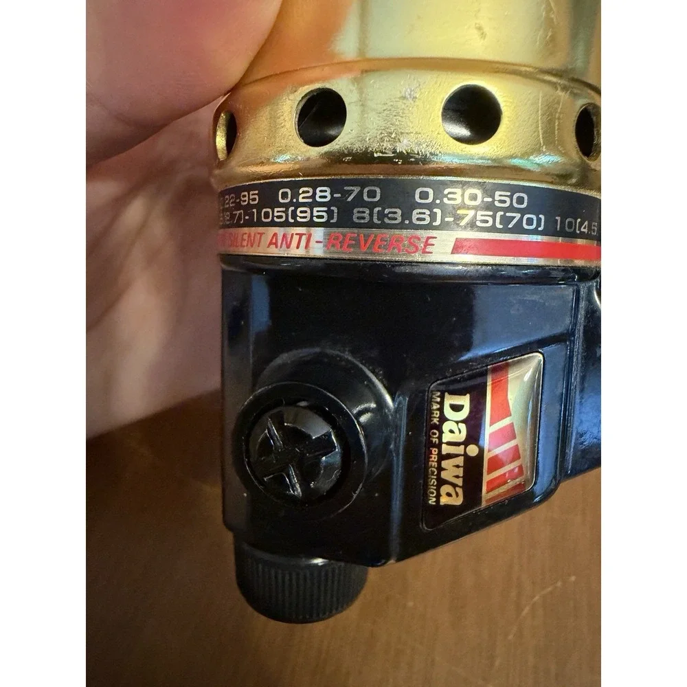 Vintage Daiwa US-80XA Spincast Fishing Reel - Gold & Black Micro Adjustable Drag